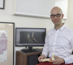 Dr Lintz جراح للوكعة، القدم والكاحل في فرنسا